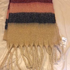 Scarf 🧣 large multi colors 100% polyester